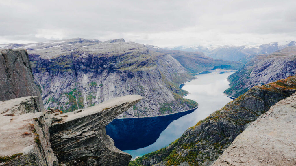 Skandinavische Landschaft – Inspiration für CLT-Holzhäuser Nørvik Homes